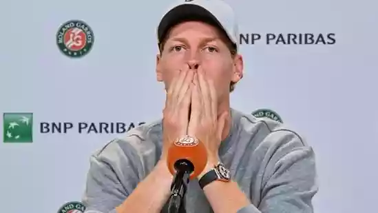 <h4>French Open crisis deepens as top stars limit media duties in coordinated protest over revenue split</h4><h4>Women's singles defending