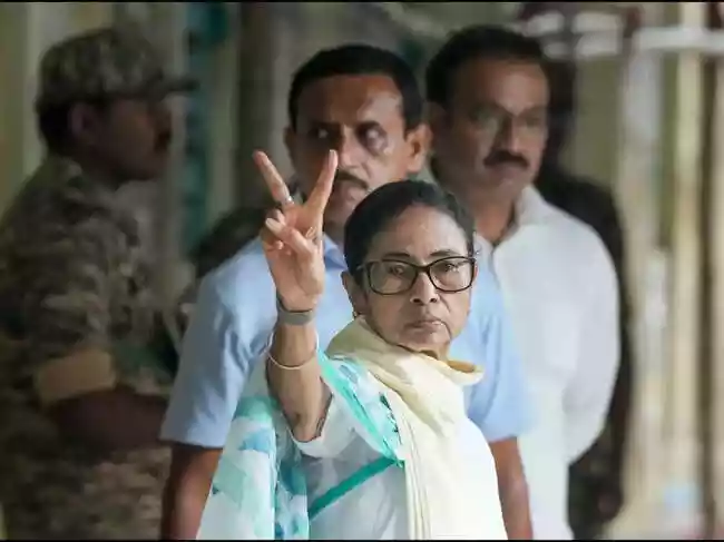 The Trinamool Congress focused on Bengali identity, but voters prioritized economic issues. Unemployment and corruption overshadowed cultural concerns