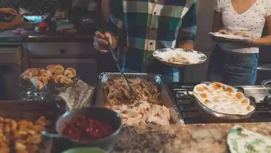 Gastroenterologist shares cheatsheet to avoid ‘food coma’ after eating out