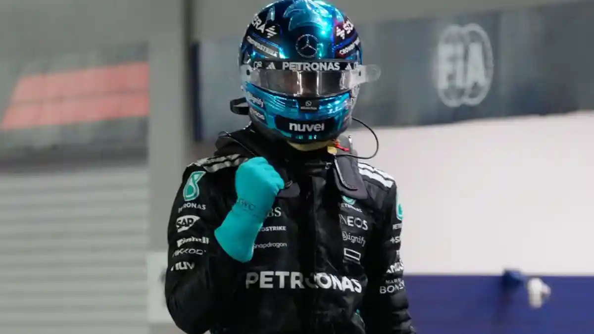 George Russell delivered a stunning performance to claim pole position for Mercedes at the Singapore Grand Prix on Saturday, edging out Red Bull's Max Verstappen around the challenging Marina Bay Circuit. Russell clocked a blistering 1 minute 29.158 seconds, finishing 0.182 seconds ahead of Verstappen. Championship leader Oscar Piastri qualified third for McLaren, with Kimi Antonelli in the second Mercedes taking fourth to split the McLarens. Lando Norris could only manage fifth.