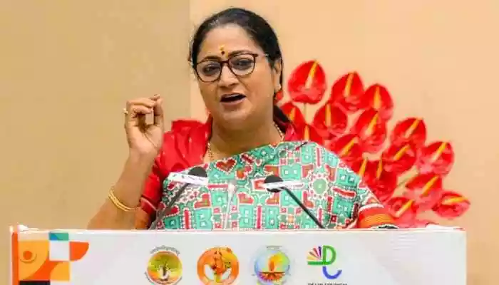 Give daughters sky of possibilities