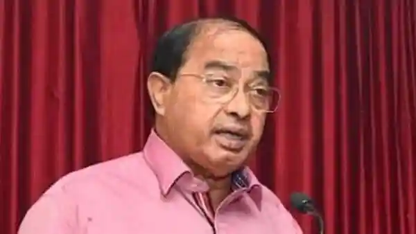 Goa's agriculture minister Ravi Naik passed away on Wednesday after a cardiac arrest, officials said. A former Chief Minister of the state, Naik was 79. He passed away in his hometown, 30km away from Panaji, news agency PTI reported. Naik reportedly was being treated at a private hospital in the town of Ponda where he was declared dead around 1 am.Goa's agriculture minister Ravi Naik passed away on Wednesday after a cardiac arrest, officials said.A former Chief Minister of the state, Naik was 79. He passed away in his hometown, 30km away from Panaji, news agency PTI reported.Naik reportedly was being treated at a private hospital in the town of Ponda where he was declared dead around 1 am.Paying tributes to the former CM, incumbent Goa CM Pramod Sawant said Naik's leadership, humility and contribution to the public welfare will always be remembered, writing, “Deeply saddened by the demise of our senior leader and Cabinet Minister Shri Ravi Naik Ji. A stalwart of Goan politics, his decades of dedicated service as Chief Minister, and Minister across key portfolios have left an indelible mark on the state's Governance and people.”