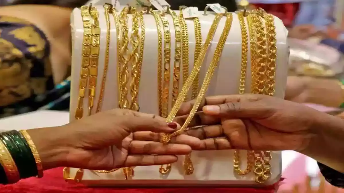 Gold Prices Rise To 2-Week High