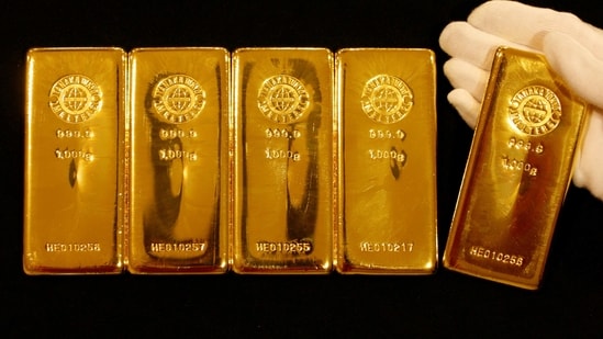 Gold rate today: In India, gold prices dropped significantly amid the tariff concerns. On July 1, prices dropped by ₹ 160 for 24 carat gold. Gold prices in India saw a significant dip in major the cities including Delhi, Chennai, Mumbai on Tuesday, July 1. The prices fell to ₹ 97,423 for 24 carat gold and ₹ 89,313 for 22 carat gold.