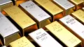 Experts say gold prices are currently consolidating just below a crucial resistance zone, suggesting that the overall trend remains positive
