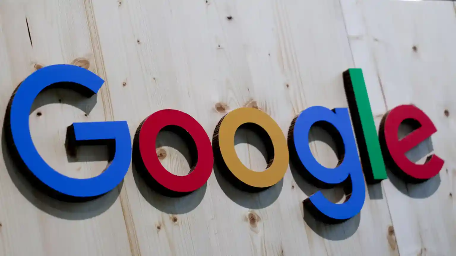 A Google employee has been arrested for allegedly using his access to company information to successfully place lucrative bets on the prediction platform