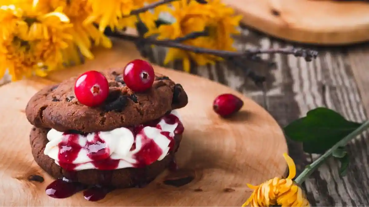 Halloween-Inspired Dessert Recipes To Trick