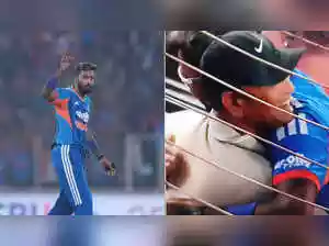 Hardik Pandya checks on cameraman
