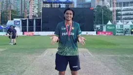 Muhammad Shahzad became a victim of heavy trolls on social media after the Pakistan batter tried to copy Hardik Pandya's iconic pose with any ICC trophy