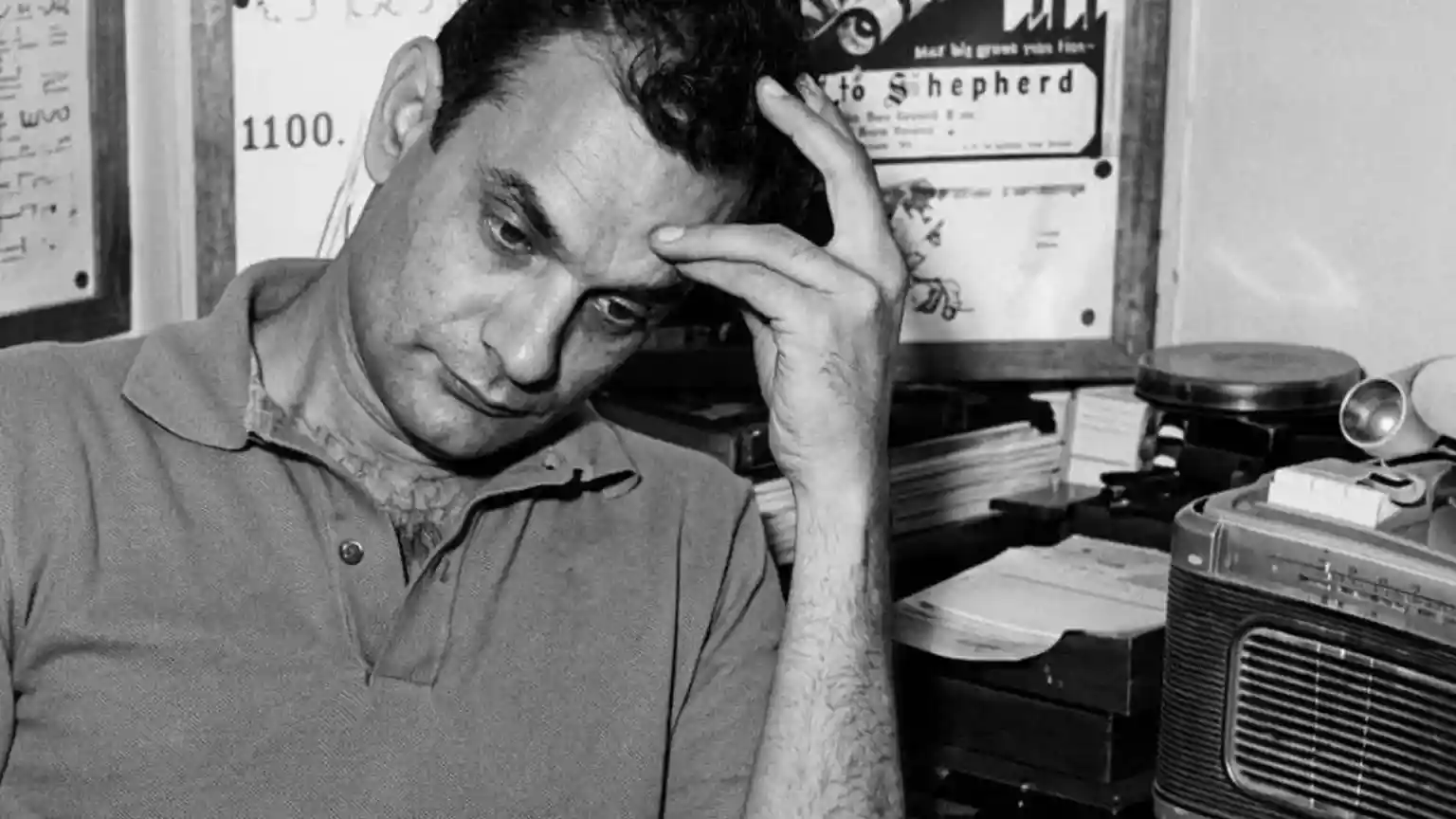 In 1940s Calcutta (now Kolkata), as Japanese air raids rattled the city, a group of musicians travelled by horse carriage to a recording studio