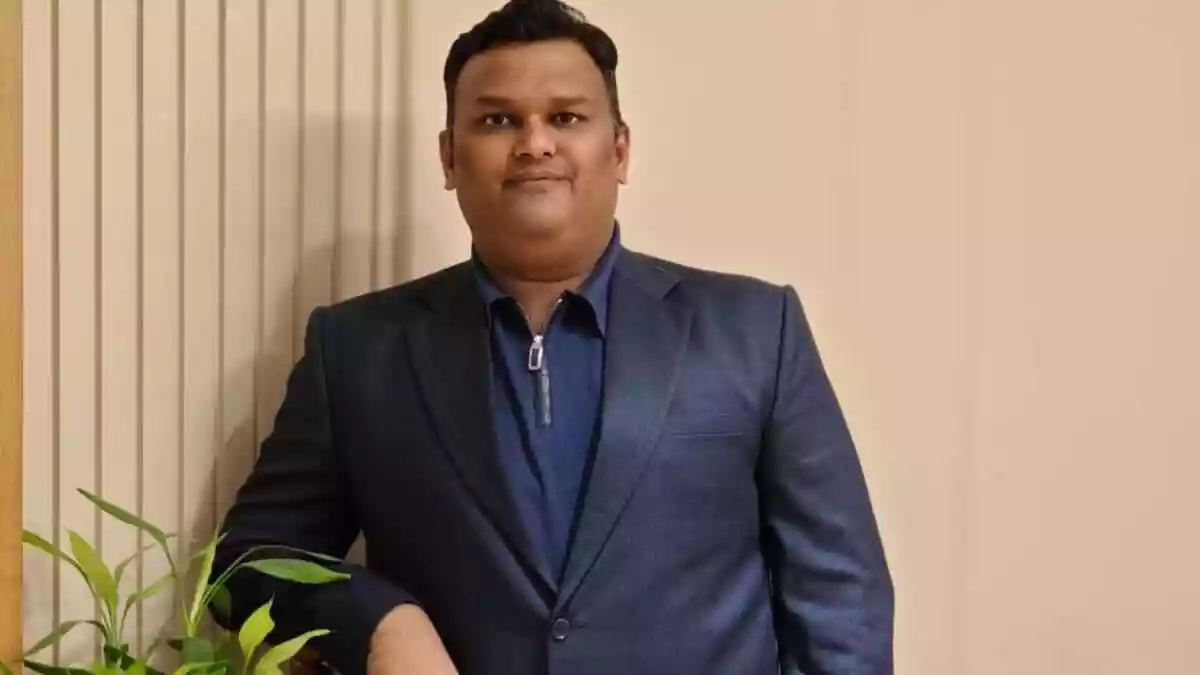 He Started With Rs 10 Lakh Selling Nokia Phones