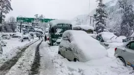 <strong>Manali weather update:</strong> Heavy snowfall over the past 48 hours in Himachal hill station of Manali has disrupted daily life in the
