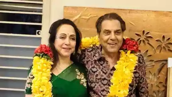 Bollywood icon Dharmendra died at the age of 89 on November 24. The actor was recently discharged from Mumbai's Breach Candy Hospital last week and has been