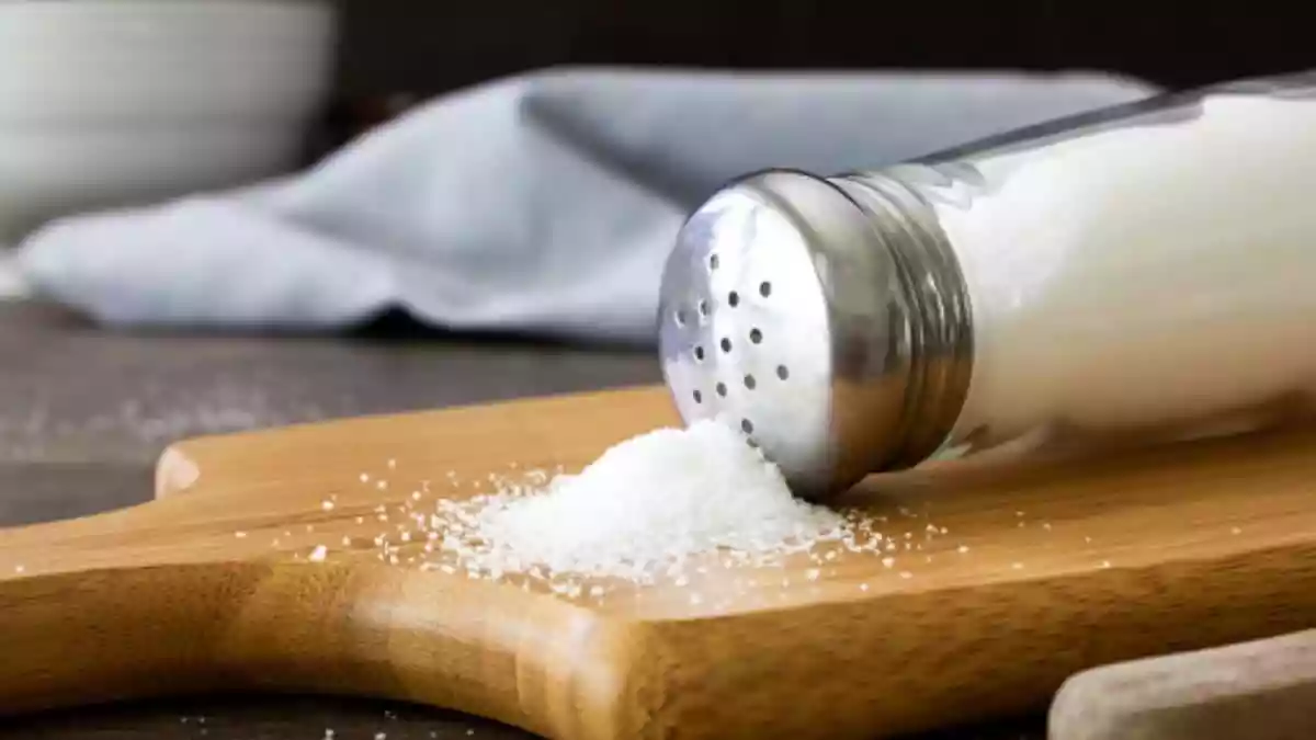 Salt is so deeply embedded in everyday cooking that its health impact often goes unnoticed. From packaged snacks and restaurant meals to condiments and sauces