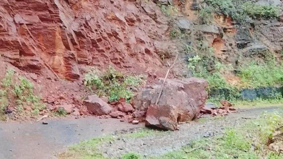 <h4>Odisha: Highest monsoon rainfall in 20 yrs; landslides disrupt roads, rail links</h4><h4>Schools and Anganwadi centres were closed in