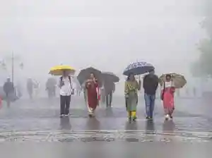 Himachal Pradesh anticipates a fresh wet spell beginning October 5. The meteorological department issued an orange alert for heavy rain and thunderstorms on October 6 in six districts. A yellow warning covers all 12 districts on October 5. Light to moderate rains are predicted across the state on October 6 and 7. Temperatures remained above normal on Saturday.