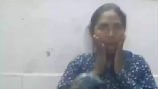 It was supposed to be just another ordinary street-side snack break for a woman but what unfolded later was nothing less of a shocker