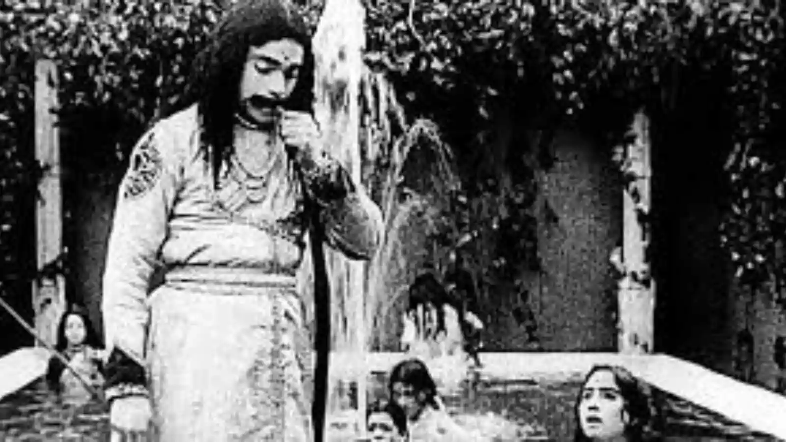 There’s something oddly moving about looking back at a time when cinema didn’t exist in India… no stars, no studios, no Friday releases