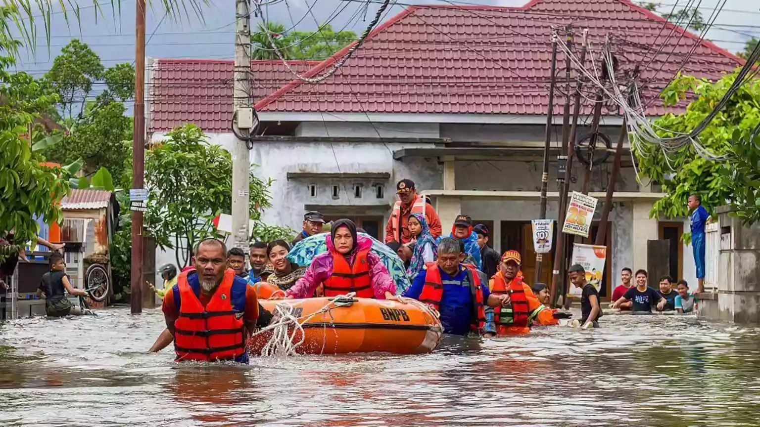 Hundreds are dead and missing in South East Asia, where some of the heaviest rain in decades has swept the region. Monsoon rain exacerbated by tropical storms