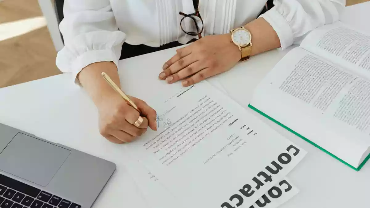 A social media post about an alleged job interview experience in South Korea has sparked an online debate about appearance-based discrimination in workplaces