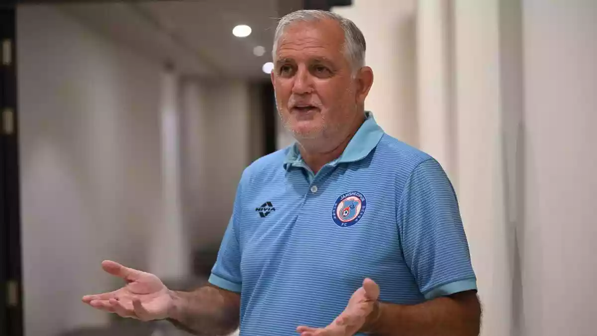 Owen Coyle won promotion to the English Premier League both as a player and coach. The Scotsman, who played for the Republic of Ireland