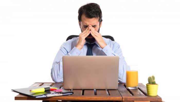 In a post on Reddit, a techie from Delhi-NCR shared working at a major tech company with an annual salary of around Rs. 30 LPA. The post mentioned ongoing struggles with “severe anxiety” since the very first day on the job. A tech professional who is earning around Rs. 30 lakh per annum has opened up about the challenges of working a high-paying job. Despite the impressive salary, the techie from Delhi-NCR is facing mental health issues. In the post, the Reddit user also described the work culture as 