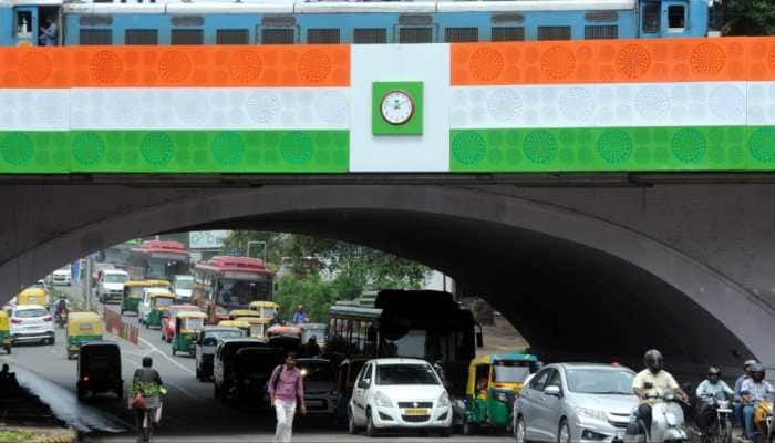 In a unique scene that took Delhiites by surprise and social media into tizzy, the infamous waterlogged Minto Bridge underpass witnessed free flowing traffic during Wednesday morning, even as heavy rain pounded the national capital. The 90-year-old railway underbridge has long been synonymous with torrential waterlogging during monsoon months, which has continued since India's independence.