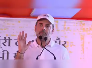 In Amethi, Congress workers have lodged a police complaint. The complaint targets a social media user. The user is accused of abusing Rahul Gandhi on Facebook. The post sparked protests among local Congress members. They demand legal action against the user. Police have forwarded the matter for technical investigation. Amethi is a traditional Congress stronghold.