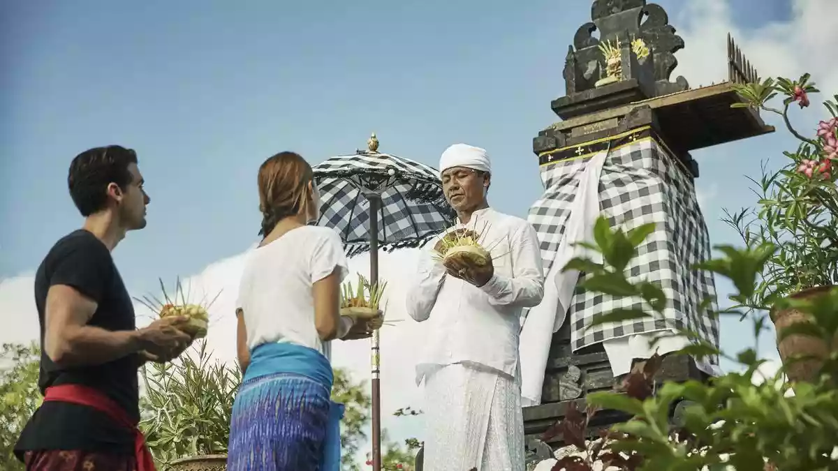 “Diversity is like a rainbow; In Bali, the people blend in like the seven colours and don’t see them as borders,” says Roby, our guide