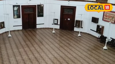 In Bikaner, Rajasthan, renowned for its forts, palaces, and desert culture, the city's princely heritage continues to captivate history enthusiasts. Among the myriad of unique artefacts, one particularly intriguing item stands out: the princely fans. Unlike ordinary fans, these are exceptional in design, structure, weight, and price. Astonishingly, these fans neither hang from the ceiling nor fit into walls but dangle upside down from heavy iron stands, offering a unique cooling experience.