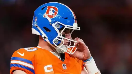 The Denver Broncos ground out a narrow 10-7 win over the Las Vegas Raiders to maintain the best record in the NFL.</b> In a tight game