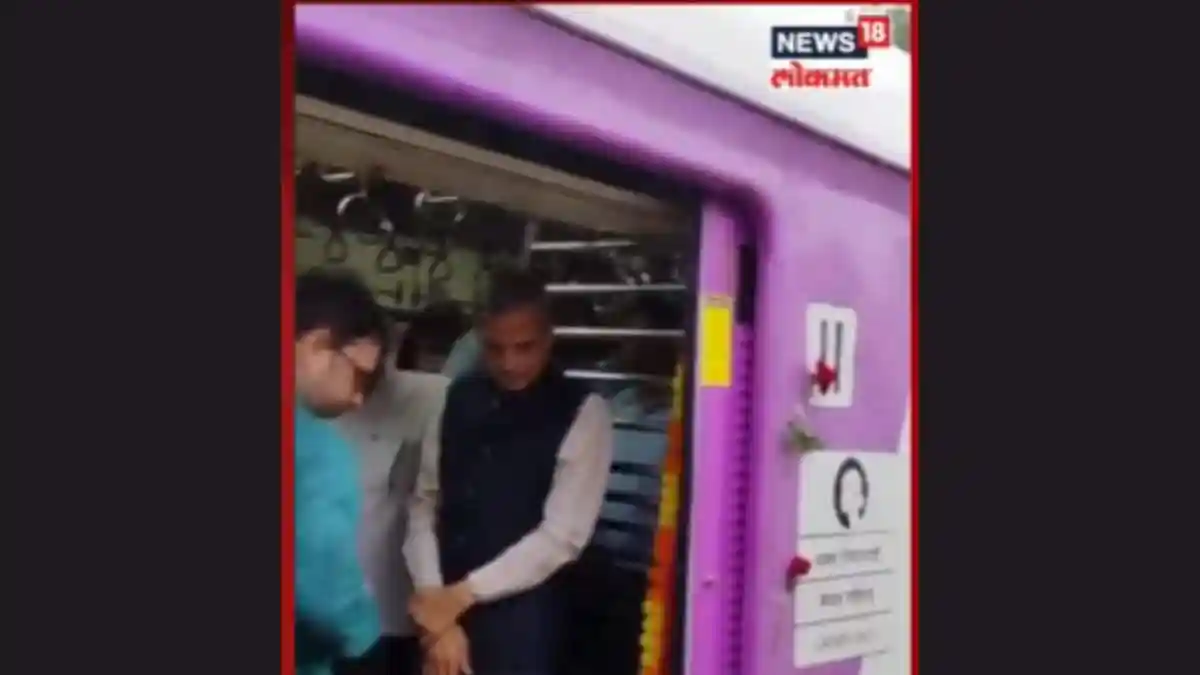 In major relief for daily Mumbai local train travellers, the railway authorities have begun trial runs for installation of automated doors at Kurla car shed. In view of the daily accidents with commuters falling off crowded trains, Chief Minister Devendra Fadnavis had announced the move.