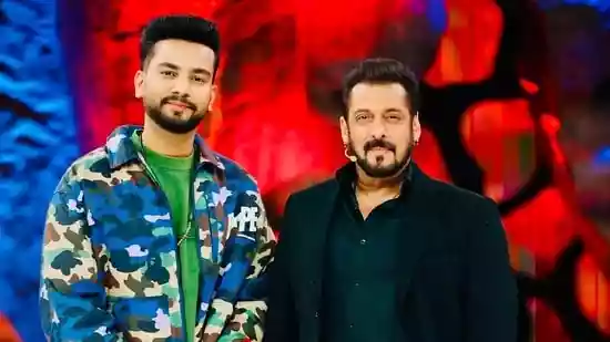 In the latest episode of Bigg Boss 19 Weekend Ka Vaar, Bollywood superstar Salman Khan welcomed Elvish Yadav, winner of Bigg Boss OTT 2. Salman welcomed Elvish for a special task involving fake venom, which was supposed to be a dig at the YouTuber's recent snake venom controversy.In the latest episode of Bigg Boss 19 Weekend Ka Vaar, Bollywood superstar Salman Khan welcomed Elvish Yadav, winner of Bigg Boss OTT 2. Salman welcomed Elvish for a special task involving fake venom, which was supposed to be a dig at the YouTuber's recent snake venom controversy.As Elvish made his entrance, Salman greeted him with a grin and said, “Please welcome Elvish Yadav. Ekdum system hang kar dena. (Please welcome Elvish Yadav. Completely crash the system).” Elvish, replied, “Gharwalon ke andar jo vish hai, uska ilaaj karne aaya hoon (I've come to cure the poison that's inside the housemates).