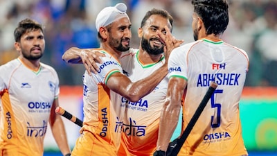 India beat China 7-0 in their final Super 4s game, bagging a place in the final of the men's Asia Cup hockey tournament on Saturday, September 6. India dominated the game from start to finish, with goals from Shilanand Lakra (4th minute), Dilpreet Singh (7th), Mandeep Singh (18th), Raj Kumar Pal (37th), Sukhjeet Singh (39th), and Abhishek (46th, 50th).