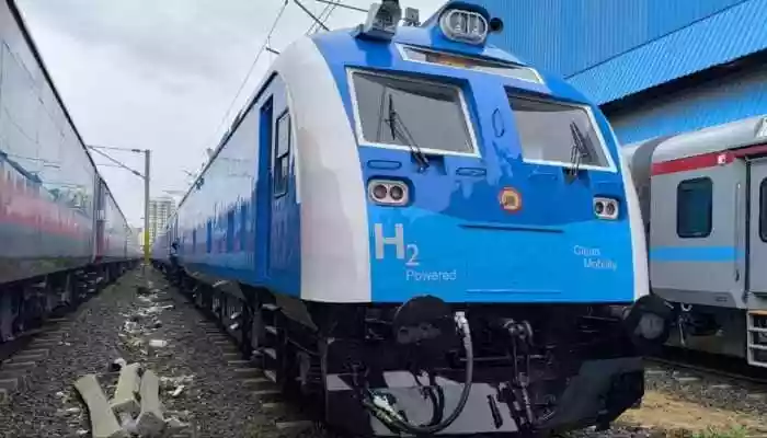 India entered the green age on Jan 26, with its first hydrogen-powered train. Discover the Jind-Sonipat route, the 150 kmph top speed, and the tech behind it
