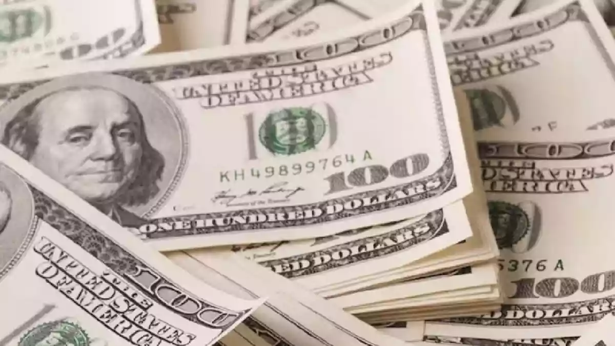 India's foreign exchange (forex) reserves jumped $3.293 billion to $696.61 billion in the week to December 26, according to the latest RBI data