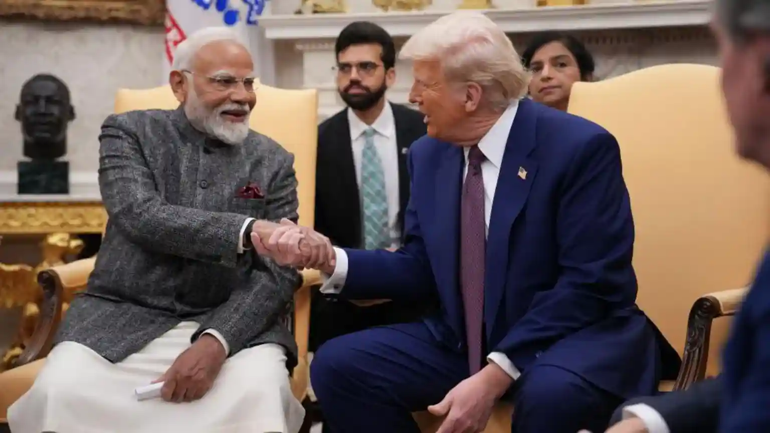 India's goods exports to the US, its largest foreign market, dropped sharply by 20% in September and nearly 40% in the last four months, as Trump's steep tariffs took effect, data shows. September was the first full month of Washington's 50% tariffs on Indian goods, which kicked in on 27 August. This includes a 25% penalty for Delhi's refusal to stop buying oil from Russia.India's goods exports to the US, its largest foreign market, dropped sharply by 20% in September and nearly 40% in the last four months, as Trump's steep tariffs took effect, data shows.September was the first full month of Washington's 50% tariffs on Indian goods, which kicked in on 27 August. This includes a 25% penalty for Delhi's refusal to stop buying oil from Russia.