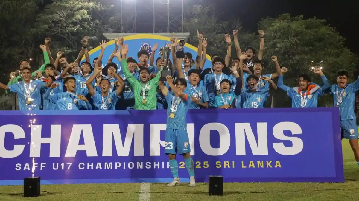 India's U17 side showcased nerves of steel as they secured their seventh SAFF Championship title, defeating Bangladesh 4-1 in a tense penalty shootout at the Racecourse International Stadium on Saturday. The Blue Colts dominated the first half, racing into a 2-0 lead with early strikes from Dallamuon Gangte in the 4th minute and Azlaan Shah KH in the 38th minute.