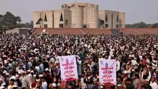 India reacted strongly to the barbaric lynching of a Hindu youth, Dipu Chandra Das, in Mymensingh, labelling the killing as “horrendous