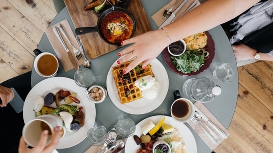 Indian breakfast foods are often hearty and indulgent, but their oily nature can leave you feeling sluggish and put unnecessary strain on digestion. Orthopaedic surgeon, health educator, and co-founder of NutriByte Wellness., Dr. Manan Vora has ranked the top five unhealthiest breakfast food options, emphasizing the importance of starting your day with the right kind of nutrition that will keep you fueled with energy all day.