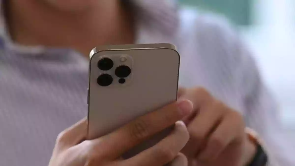 The Indian government has notified iPhone users with regards to reports about threat notifications from Apple. This is usually done when the company detects