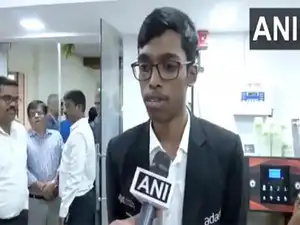 Indian Grandmaster R Praggnanandhaa's impressive victory over Alireza Firouzja has propelled him to a joint lead with Fabiano Caruana in the Sinquefield Cup. World champion D Gukesh faced a defeat against Wesley So in the seventh round of the tournament.