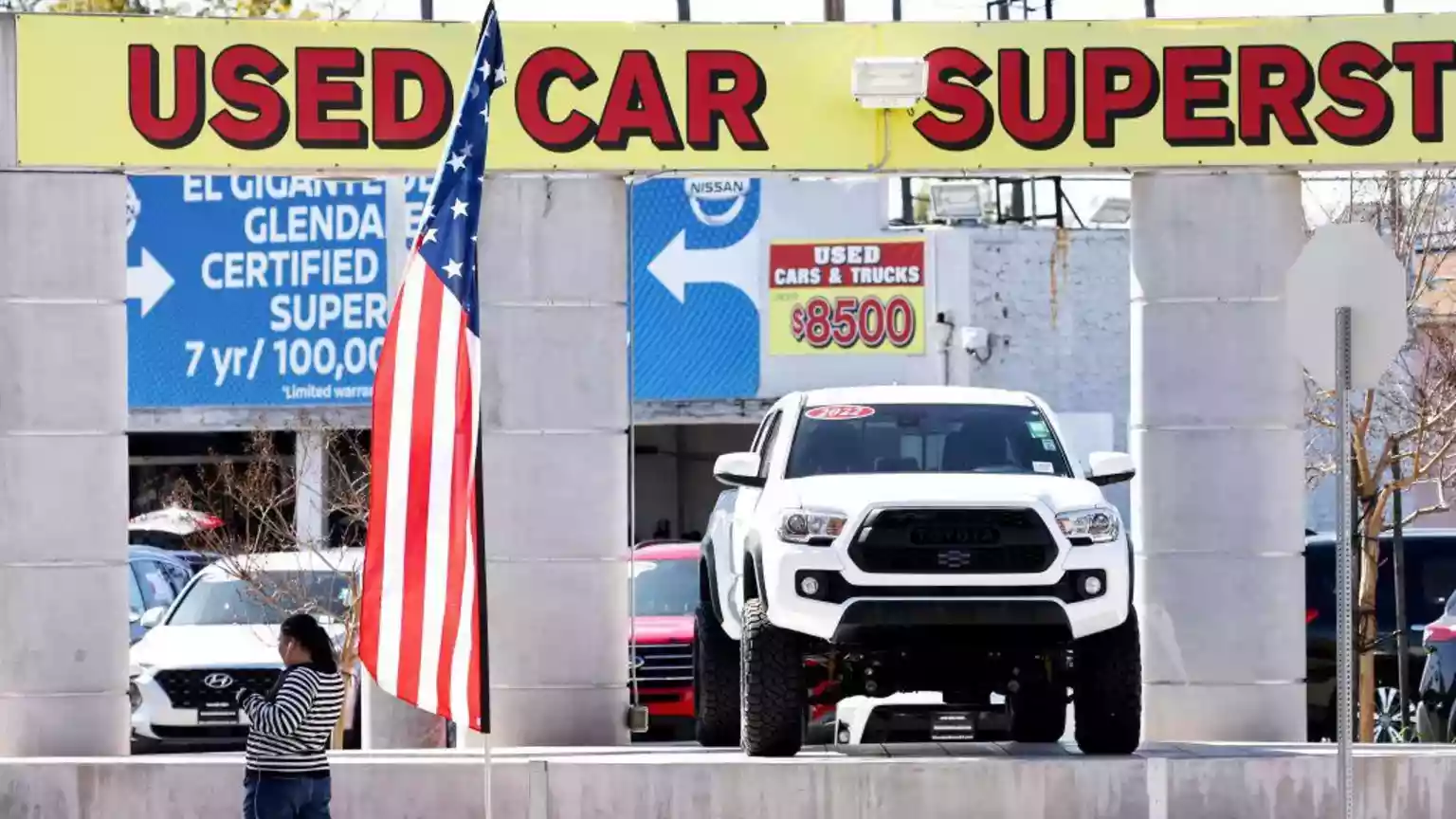 Inflation in the US cooled last month, as prices for energy and used cars dropped. The consumer price index rose 2.4% over the 12 months to January