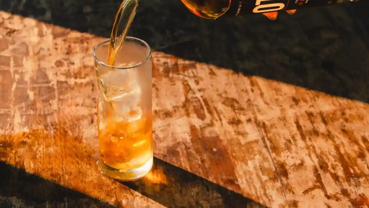 Whiskey lovers, today is your chance to indulge in your favourite spirit. Celebrate World Whiskey Day on March 27 with these two cocktails that spotlight the