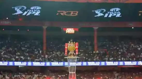 IPL 2026 playoff scramble