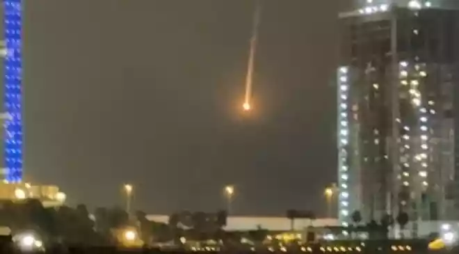 Iranian missile and drone attacks overnight caused explosions and fires at airports and oil refineries in the United Arab Emirates (UAE) and other Gulf