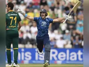 IRE vs ENG 3rd T20I Pitch Report, Weather Updates: England eyes a series victory against Ireland in the final T20I in Dublin, following a dominant win led by Phil Salt's 89 runs in the first match. The second game was abandoned due to rain. With Jacob Bethell and Paul Stirling captaining their respective sides, the toss is crucial, with teams likely to bowl first.