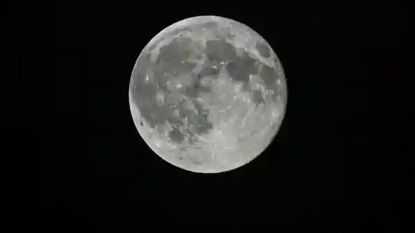 Is it a full moon tonight