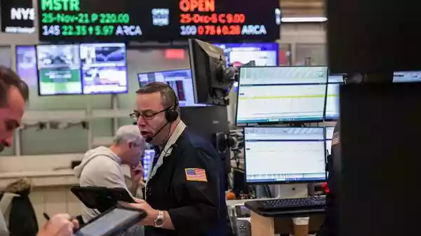Is the day after Christmas a holiday in the US for stock markets and banks
