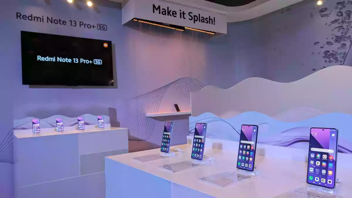 Is the global smartphone industry going through a structural downturn